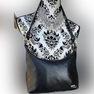 Perlina Black Leather Shoulder Handbag